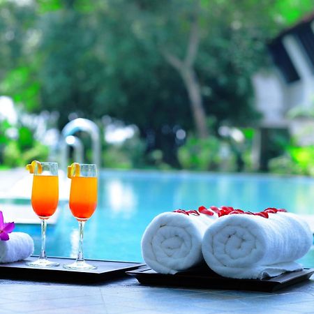นิฮารา รีสอร์ต แอนด์ สปา Hotel Kochi ภายนอก รูปภาพ